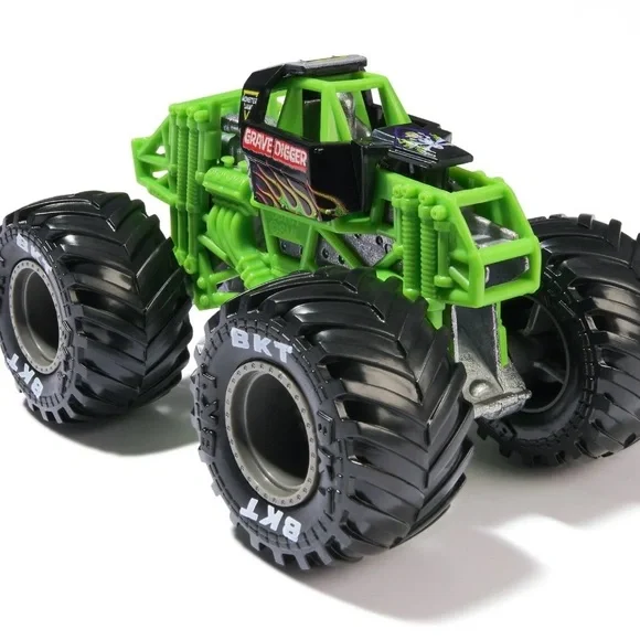 MONSTER JAM GRAVE DIGGER TRAINING TRUCKS SERIES 44. 1.64 - Picture 4 of 5